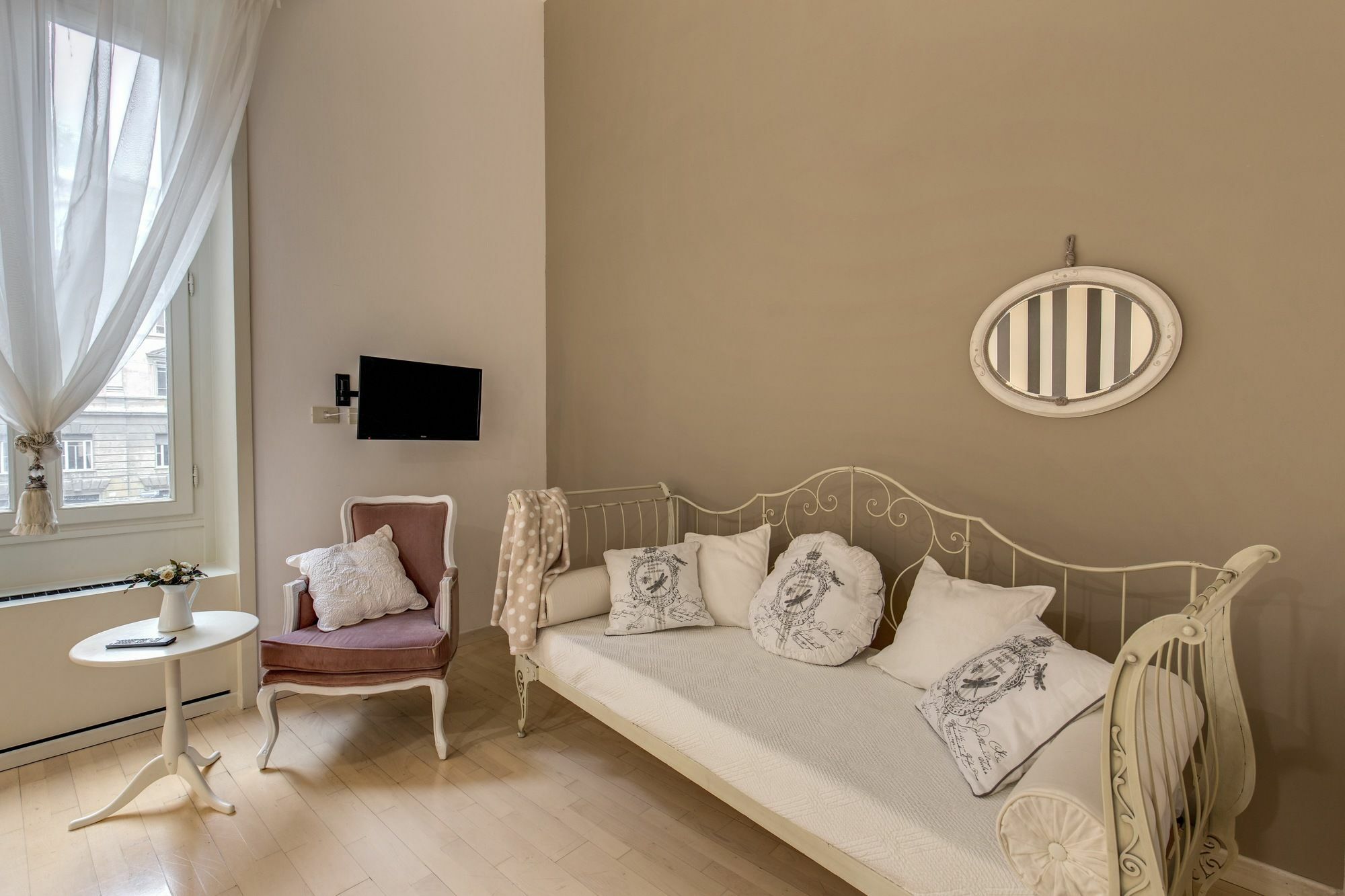 Trevi Miracle Lejlighed *